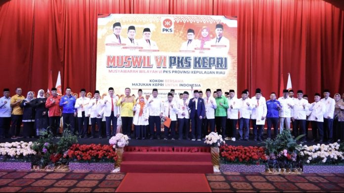 Ketua DPW PKS Kepri, Suryani, menyerukan kepada seluruh kader dan pengurus PKS menjaga soliditas perjuangan politik dan kerja kerakyatan. (Istimewa)