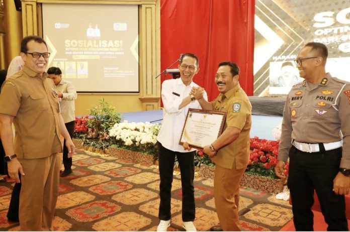 Wali Kota Batam, Amsakar Achmad mengatakan dari total proyeksi APBD 2026 sebesar Rp4,4 triliun, sekitar Rp2,4 triliun atau lebih dari 42 persen ditopang dari PAD. (Diskominfo Kota Batam)