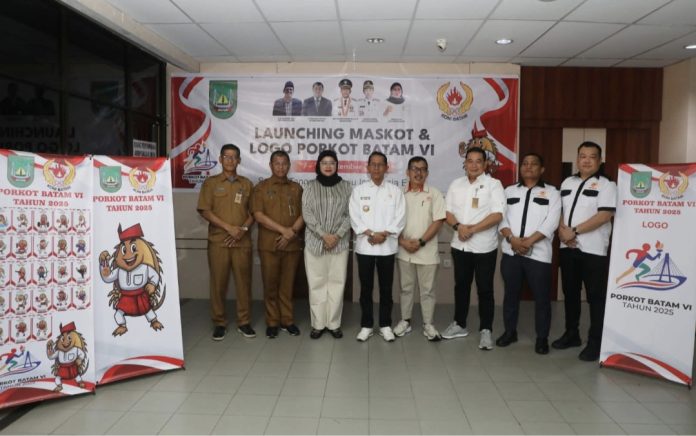 Wali Kota Batam Amsakar Achmad, menghadiri acara Launching Maskot dan Logo Pekan Olahraga Kota (Porkot) Batam ke VII, Senin (25/8/2025). (Diskominfo Kota Batam)