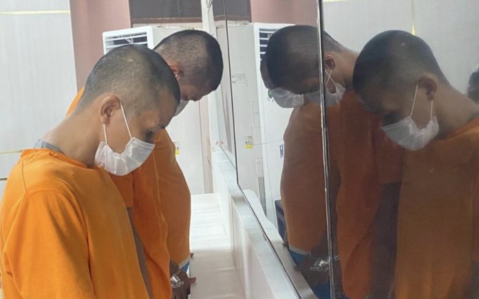 Satreskrim Polsek Batam Kota dan Satreskrim Polresta Barelang mengungkap kasus perampokan di Indomaret Marseila, Ruko Grand California, Batam Kota, Provinsi Kepri.