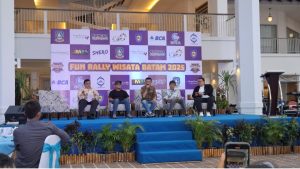Konferensi pers di Boardwalk Nongsa Point Marina & Resort (NPM), Nongsa, Kota Batam, Jumat (12/9/2025) malam. (uly)