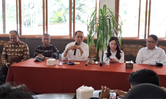 Kepala BP Batam, Amsakar Achmad menuturkan pihaknya tengah mematangkan rencana besar penataan dan pengembangan lima kawasan strategis, Selasa (7/10/2025) (uly)