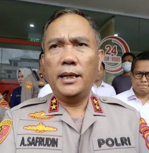 Kapolda Kepulauan Riau, Irjen Asep Safrudin, membenarkan kejadian tersebut saat meninjau para korban di RS Mutiara Aini. (uly)