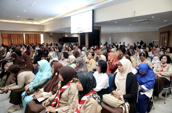 Inspektur Kota Batam, Hendriana Gustini, mengingatkan pengelolaan dana BOSP yang transparan, akuntabel, dan sesuai aturan. (Diskominfo Kota Batam)