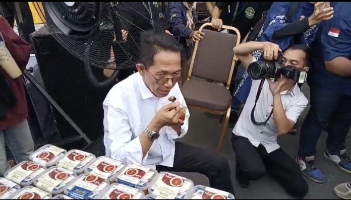 Wali Kota Batam sekaligus Kepala BP Batam, Amsakar Achmad, menyambut gelaran Pekan Rasa Melayu 2025 yang digelar di Hotel Santika Batam. (Istimewa)
