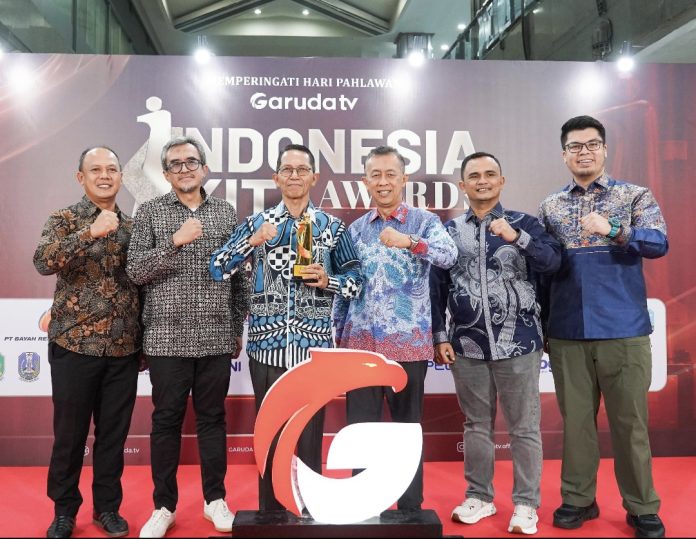BP Batam menorehkan prestasi dengan menerima penghargaan dalam ajang Indonesia Kita Awards yang mengusung tema “Inspirasi untuk Indonesia.” (Humas BP Batam)
