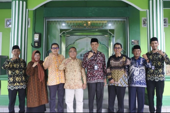 Komisi Informasi Provinsi Kepulauan Riau melaksanakan kegiatan visitasi ke Kemenag Kota Tanjungpinang berlangsung pada Kamis (13/11/2025). (Istimewa)