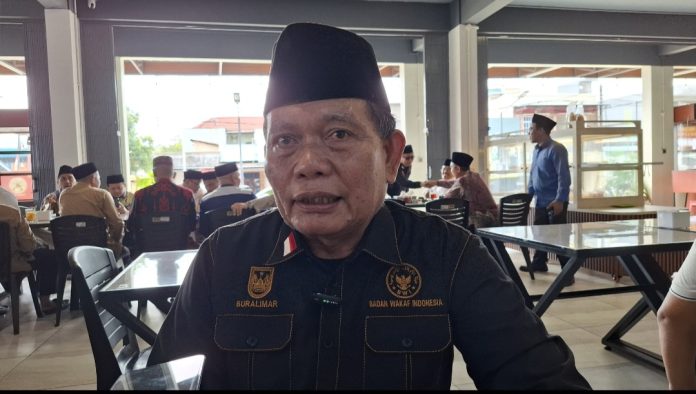Mantan Kepala Dinas Pariwisata Provinsi Kepri, Buralimar, menyebut praktik pramuwisata perorangan yang mengambil tamu sendiri telah berlangsung lama. (uly)