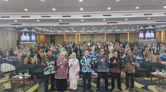 Bapenda Kota Batam gelar Sosialisasi Rencana PDRD serta Percepatan ETPD di Hotel AP Premier, Jumat (5/12/2025). (uly)