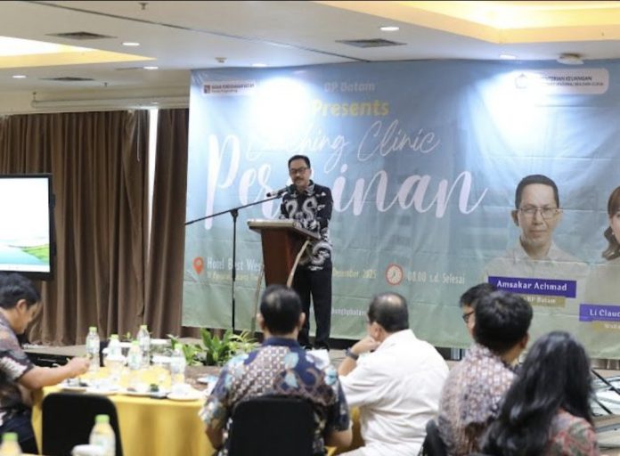 BP Batam melalui Kantor Penghubung di Jakarta gelar Coaching Clinic Perizinan, ke KPBPB Batam, Kamis (4/12/2025). (Humas BP Batam)
