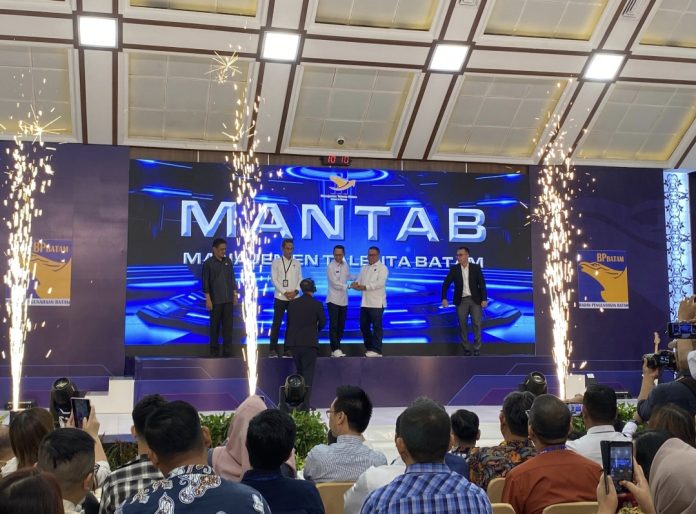 Badan Pengusahaan (BP) Batam resmi meluncurkan aplikasi Manajemen Talenta Batam (MANTAB), Senin (8/12/2025) di Balairung Sari Gedung BP Batam. (uly)