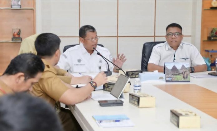 Sekda Kota Batam, Firmansyah, menegaskan bahwa pengembangan Kawasan Dendang Melayu harus dirancang sebagai wajah baru pariwisata Barelang. (Diskominfo Kota Batam)