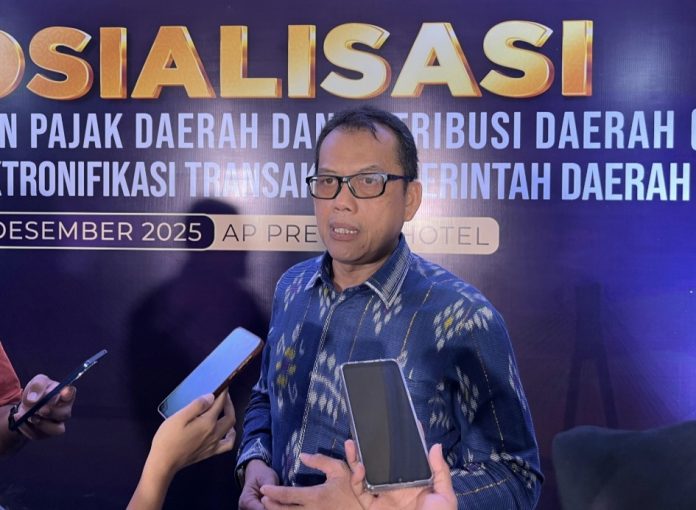 Kepala Bapenda Batam, Raja Azmansyah mengatakan pihaknya memperkuat strategi peningkatan penerimaan pajak dan retribusi daerah pada 2026. (uly)