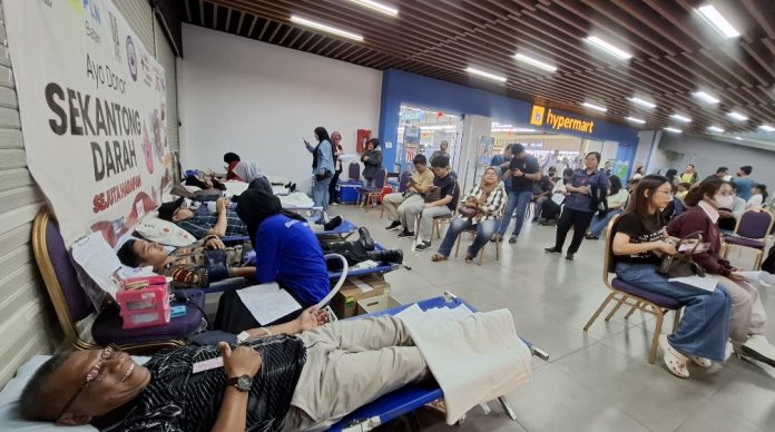 KJK gelar bakti sosial donor darah di Lantai LG Ground Mega Mall Batam Center, Kota Batam, Provinsi Kepulauan Riau, Sabtu (31/1/2026). (uly)