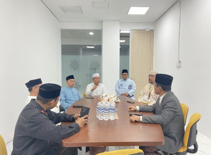 Badan Wakaf Indonesia (BWI) Perwakilan Batam resmi memindahkan kantor layanan ke lingkungan Masjid Agung Raja Hamidah, Batam Centre. (Istimewa)