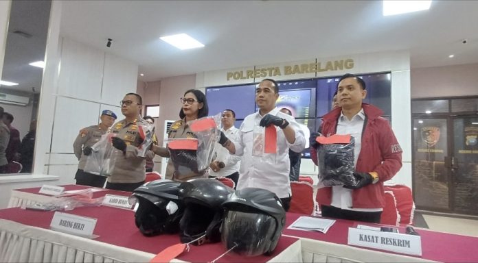 Ditreskrimum Polda Kepri bersama Satreskrim Polresta Barelang mengungkap kasus pencurian dengan pemberatan (curat) lintas provinsi yang menyasar rumah-rumah kosong di Kota Batam. (Ist)