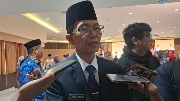 Wali Kota Batam, Amsakar Achmad, menyatakan pihaknya tengah melakukan verifikasi ulang terhadap DTSEN dan ajukan ulang ke Kemensos. (uly)
