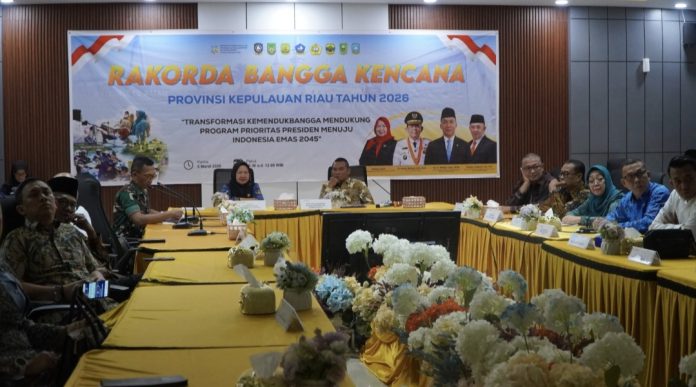 Perwakilan BKKBN Provinsi Kepri menggelar diskusi panel dalam Rakorda Bangga Kencana 2026, di kantor BKKBN Kepri, Batam (5/3/2026). (Istimewa)