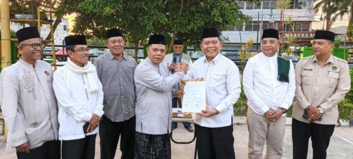 Memperkuat implementasi GNWU di daerah, Kemenag Batam bersama BWI MoU tentang kerjasama penghimpunan wakaf tunai dari pegawai di Kemenag Batam. (Istimewa)