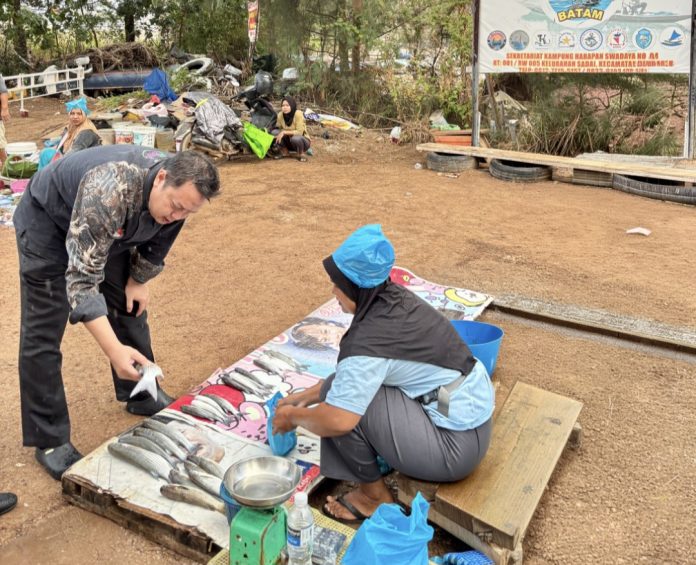 Grand Mercure Batam Centre, bagian dari jaringan Premium Accor berkomitmen melalui CSR berfokus peningkatan kesejahteraan nelayan lokal serta pemberdayaan UMKM pesisir. (Istimewa)