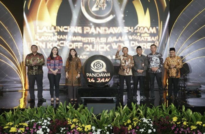 Direktur Utama BPJS Kesehatan, Prihati Pujowaskito menjelaskan Quick Wins ini terdiri atas 4 Program Customer Centric dan 4 Program Collaborative. (Istimewa)