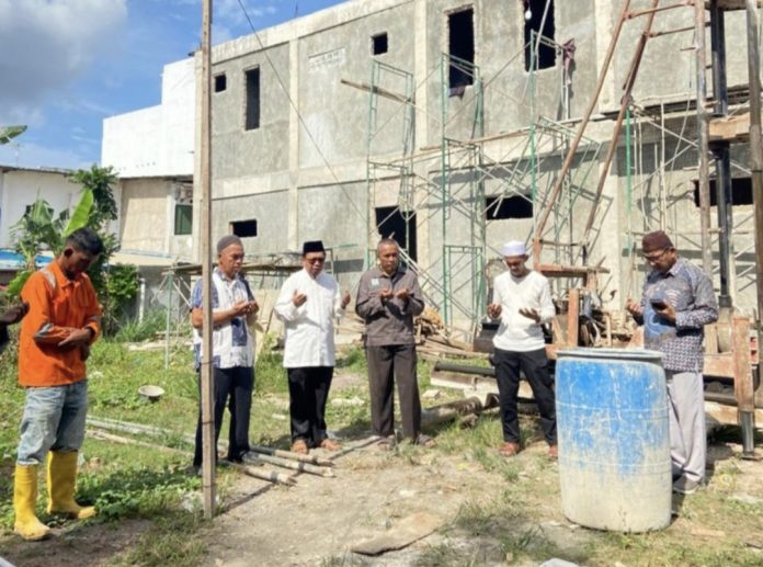 Pembangunan Rumah Wakaf Qur’an BWI Batam dimulai dengan pelaksanaan pekerjaan borpile di lokasi Tiban Mc. Dermot No. 1, Jumat (17/4/2026). (Istimewa)