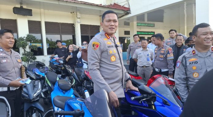 Kapolresta Barelang, Kombes Pol Anggoro Wicaksono mengatakan pihaknya melakukan penindakan balap liar dan penggunaan knalpot 