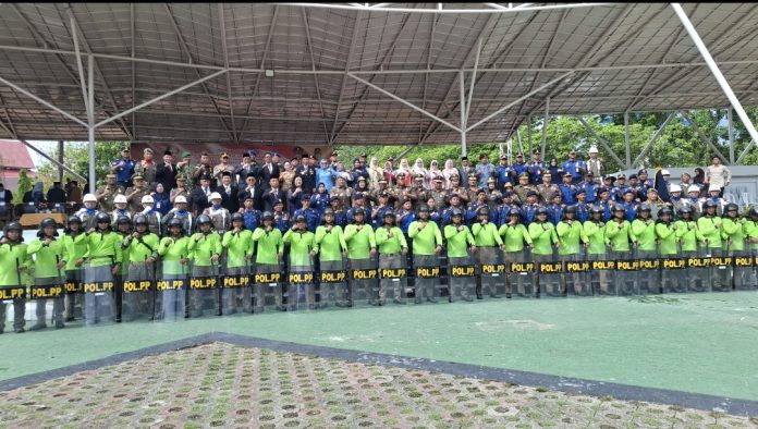 Peringatan Hari Kartini 2026, sekaligus Hari Ulang Tahun ke-76 Satpol PP, HUT ke-64 Satlinmas, dan HUT ke-107 Pemadam Kebakaran Kota Batam. (uly)