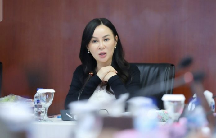 Wakil Wali Kota Batam, Li Claudia Chandra, menegaskan validitas data kependudukan menjadi elemen krusial dalam membaca kebutuhan riil masyarakat. (Diskominfo Kota Batam)