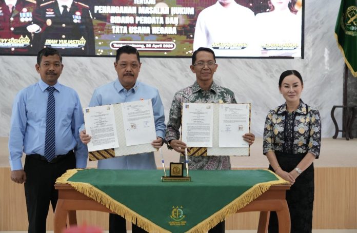 BP Batam bersama Kejati Kepri memperkuat kerja sama strategis melalui MoU tentang Penanganan Masalah Hukum bidang Perdata dan Tata Usaha Negara. (Humas BP Batam)