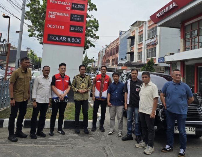 Pertamina dan Pemerintah Provinsi Riau tinjau beberapa SPBU di Kota Pekanbaru, yakni SPBU 14.282.668 Harapan Raya dan SPBU 14.281.618 Nangka. (Istimewa)