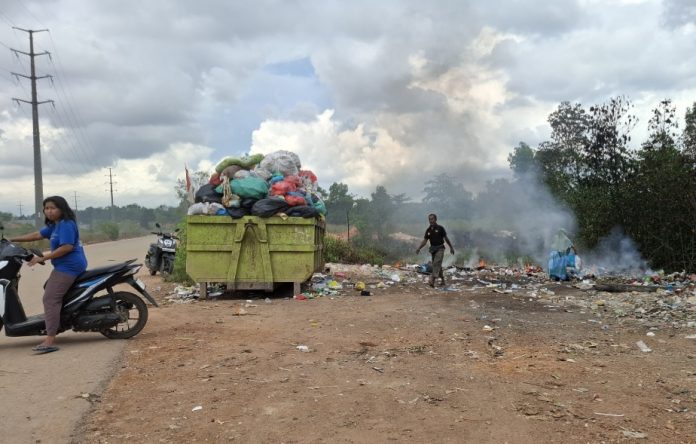 Upaya memaksimalkan layanan pengangkutan sampah, DLH Kota Batam akan membuat fasilitas Tempat Pembuangan Sementara (TPS) di setiap perumahan. (uly)