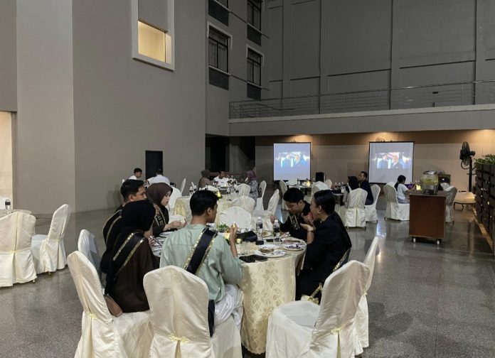 AGlow Hotel Harbor Bay Batam resmi meluncurkan program kuliner dan hiburan mingguan terbarunya bertajuk “Cinema BBQ Night” Sabtu malam. (Istimewa)