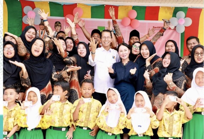 Pengurusan Kartu Identitas Anak (KIA) di Kota Batam, masyarakat cukup membawa fotokopi akta kelahiran dan kartu keluarga. (IG Disdukcapil)