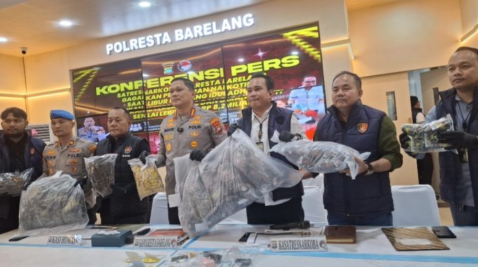 Satres Narkoba Polresta Barelang menggagalkan peredaran narkotika jenis ganja seberat 2 kilogram selama masa libur panjang akhir Mei 2026. (uly)