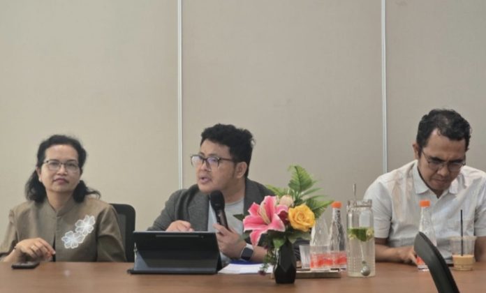 Asisten Deputi Bidang SDM, Umum, dan Komunikasi Kedeputian Wilayah II BPJS Kesehatan, Jenal M. Sambas mengatakan selama lebih dari 35 tahun BPJS Kesehatan terus menjaga komitmennya sebagai lembaga yang bersih, transparan, dan inovatif. (Istimewa)