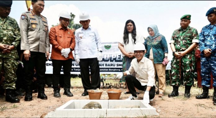 BP Batam berkomitmen mendukung pembangunan sumber daya manusia melalui penyediaan lahan bagi pembangunan USB SMKN 13 Batam. (Humas BP Batam)