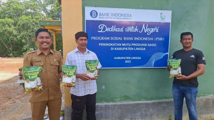 BI Kepri memberikan pendampingan BUMDes Karya Mandiri yang mengembangkan usaha pengolahan tepung sagu memenuhi kebutuhan pasar di wilayah Kepri. (uly)