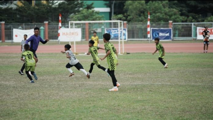 BP Batam Dukung Pembinaan Sepak Bola Usia Dini melalui Batam Prime International Grassroot Football Festival 2026. (Humas BP Batam)