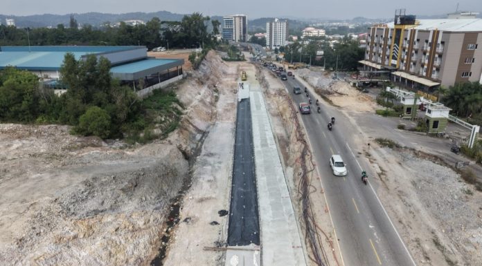 Progres Peningkatan Jalan Gajah Mada segmen Landing Point Fly Over-Simpang Lalan Madani hingga 24 Agustus 2026 mencapai 39,194 persen. (Humas BP Batam)