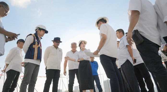 Di bawah kepemimpinan Amsakar Achmad -Li Claudia Chandra sebagai Kepala dan Wakil Kepala BP Batam terus bertransformasi layanan investasi. (Humas BP Batam)