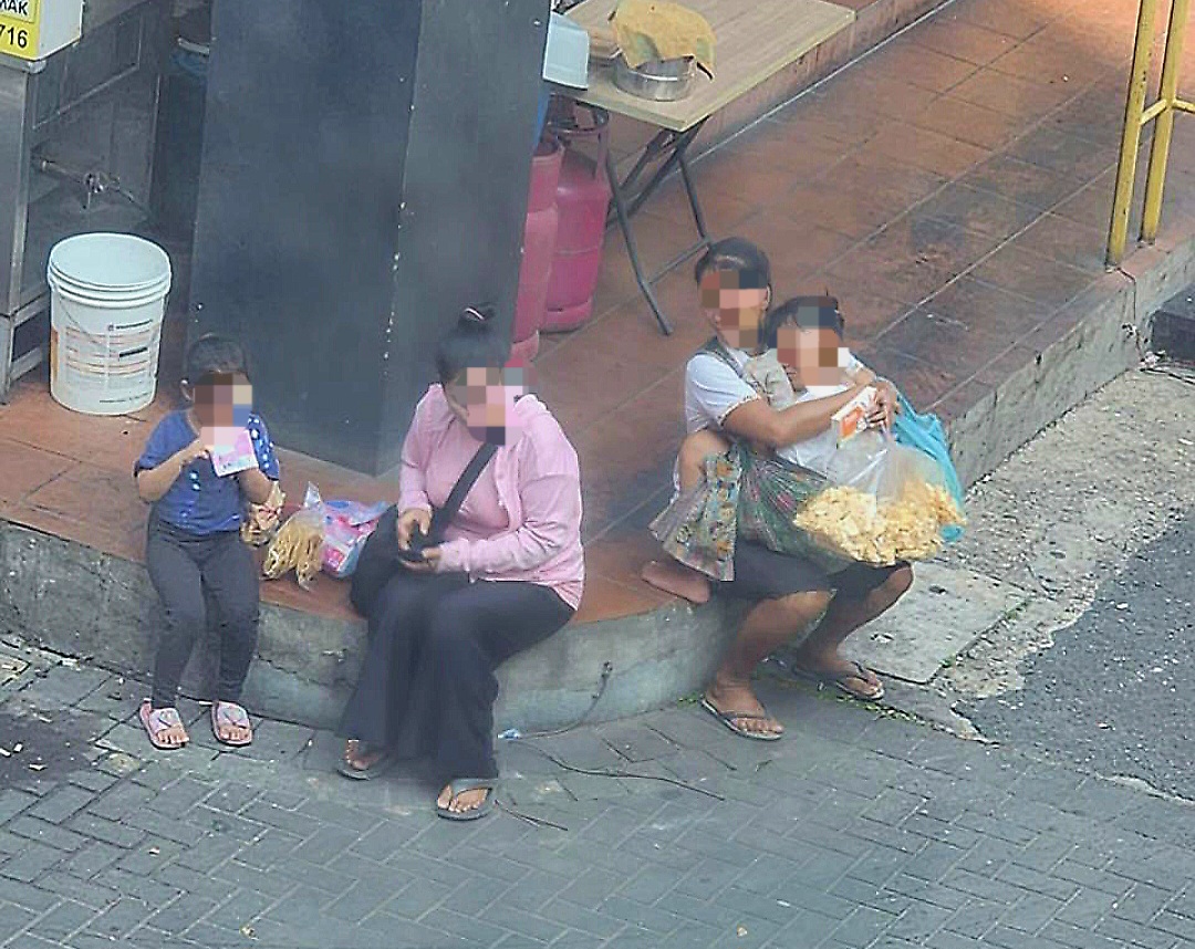 Suasana di Kawasan Penuin, Kota Batam (uly)