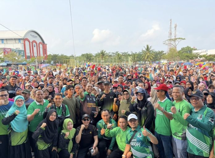Sekitar 2.500 peserta memeriahkan kegiatan KAHMI Forever Jalan Sehat (KFJS), Minggu (13/9/2026) pagi di Sentosa Perdana (SP) Plaza, Tembesi. (Istimewa)