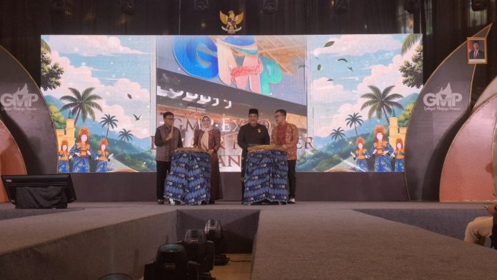 Gebyar Melayu Pesisir (GMP) 2026 Provinsi Kepulauan Riau (Kepri) resmi dibuka melalui pemukulan gendang, Rabu (16/9/2026). (uly)