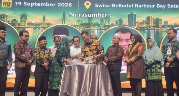 Wali Kota Batam sekaligus Kepala BP Batam, Amsakar Achmad, kembali dipercaya memimpin KAHMI Kota Batam untuk periode 2026-2031. (uly)