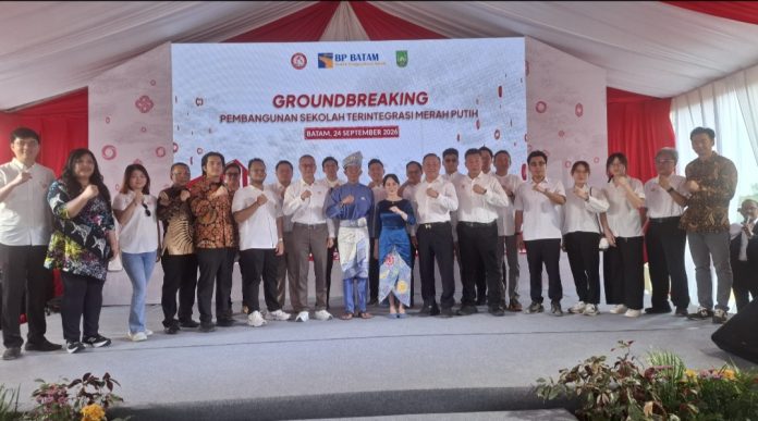 Ketua Yayasan Merah Putih, Eddy Hussy, optimistis pembangunan Sekolah Terintegrasi Merah Putih di Rempang rampung 2028 mendatang. (uly)