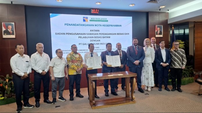 BP Batam melakukan nota kesepahaman atau Memorandum of Understanding (MoU) dengan PT Galang Bumi Industri, Rabu (28/10/2026), di Gedung Marketing BP Batam. (uly)